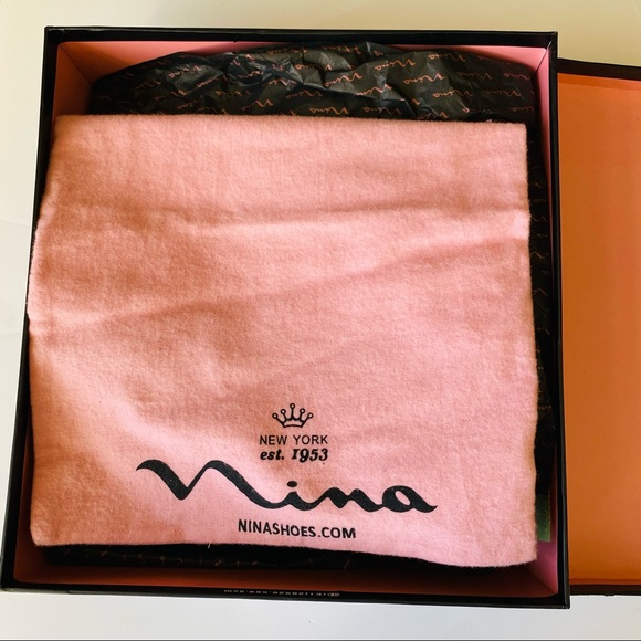 Nina Ricci satin ankle strap Peep toe heels - Picture 14 of 14